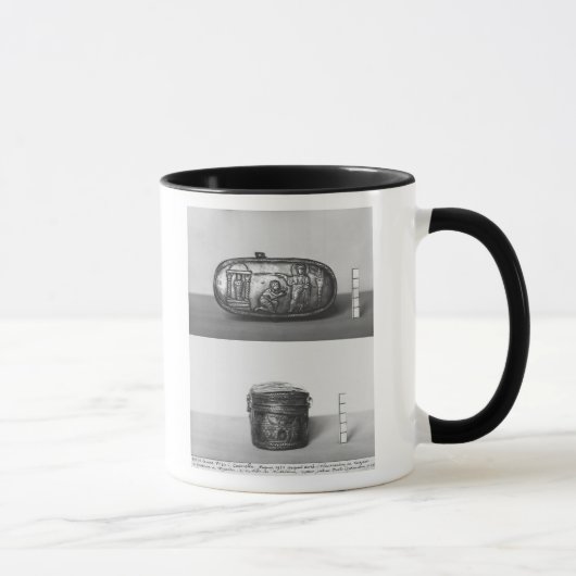 Mug Détail du couvercle d'un pyxide (Droite)