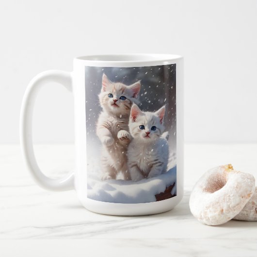 Mug Deux chatons aux yeux bleus jouant dans la neige (Avec donut)