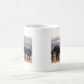 Mug Deux éléphants marchant dans une rangée (Centre)