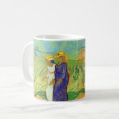 Mug Deux femmes traversent les champs par Vincent van  (Devant gauche)