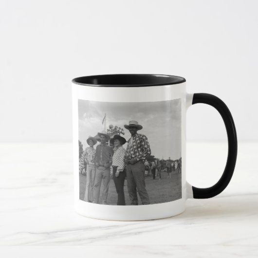 Mug Deux hommes et deux femmes à un rodéo (Droite)