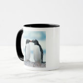 Mug Deux pingouins touchant des becs (Devant gauche)