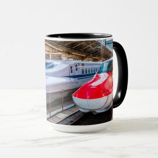 Mug Deux Shinkansen à la gare de Tokyo (Devant droit)