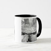 Mug Dévaler une section lisse de singletrack 2 (Devant droit)