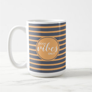 Mug Devis de typographie Good Vibes uniquement bleu et