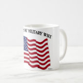 Mug DIEU BÉNISSE MA FEMME MILITAIRE avec drapeau améri (Devant droit)