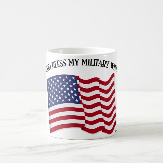 Mug DIEU BÉNISSE MA FEMME MILITAIRE avec drapeau améri (Centre)