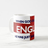 Mug Dieu du jour de St George de l'anglais créé (Devant gauche)