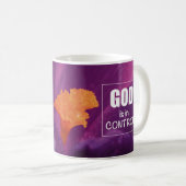 Mug DIEU EST EN CONTRÔLE Romains 8:28 Écriture chrétie (Devant droit)