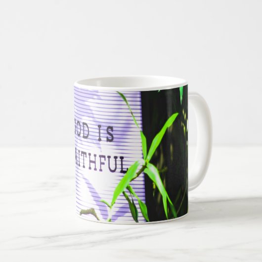 Mug Dieu est l'inspiration chrétienne fidèle (Devant droit)