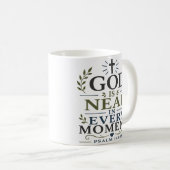 Mug Dieu Est Près À Chaque Instant Citation De Dévotio (Devant droit)