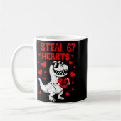 Mug Dino Holding Heart I Steal 67 Hearts Funny Six Sev (Gauche)