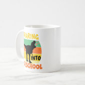 Mug DINOSAUR cool - ROARING DANS LE PRESCHOOL (Devant gauche)