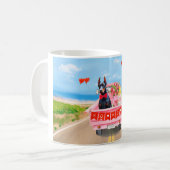Mug Doberman Chien Saint-Valentin Coeurs de camion (Devant gauche)