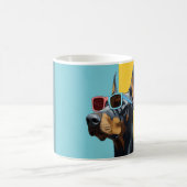 Mug Doberman cool avec des lunettes de soleil (Centre)