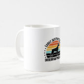 Mug Doberman Pinscher Graphique Vintage Coucher de Sol (Devant gauche)