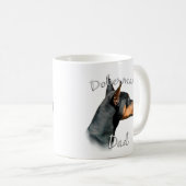 Mug Doberman Pinscher (noir) Papa 2 (Devant droit)