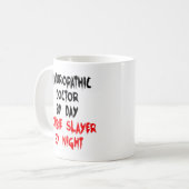 Mug Docteur en naturopathie de Zombie (Devant gauche)
