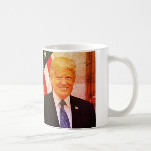 Mug Donald J. Trump, 45e président des États-Unis (Droite)