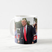 Mug Donald Trump avec première Madame Melania (Devant gauche)