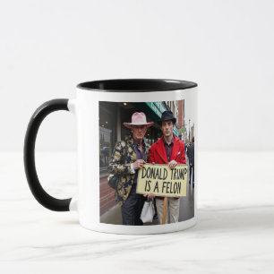 Mug Donald Trump est un Felon