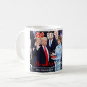 Mug Donald Trump prenant le son serment d'entrée en (Devant gauche)