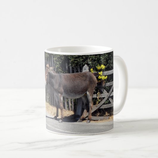 Mug Donkey by the Gate (Devant droit)