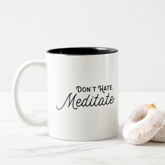 Mug - Don't Hate Meditate Tweekleurige Koffiemok (Met donut)