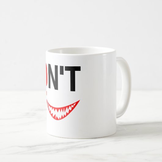 Mug DON'T QUIT – Bold Red Motivation Design (Devant droit)