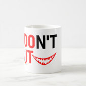 Mug DON'T QUIT – Bold Red Motivation Design (Centre)