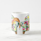 Mug Dormir sur une chaise à fleurs (Centre)