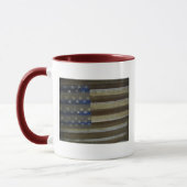MUG DRAPEAU AMÉRICAIN PEINT SUR L'ÉTAIN ROUILLÉ (Gauche)