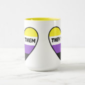 Mug Drapeau Coeur Non Binaire Avec Ils/Eux Pronouns (Centre)