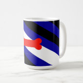 Mug Drapeau de fierté de jeu de chiots de SlipperyJoe (Devant droit)