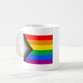 Mug Drapeau de fierté de progrès LGBTQ+ (Devant gauche)