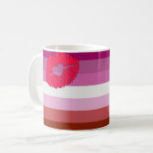 Mug Drapeau de fierté lesbienne au rouge à lèvres Slip (Devant gauche)