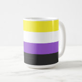 Mug Drapeau de fierté non binaire de SlipperyJoe's jau (Devant droit)
