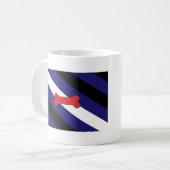 Mug Drapeau de la fierté de jeu de chiot (Devant gauche)