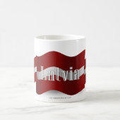 Mug Drapeau de ondulation de la Lettonie (Centre)