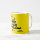 Mug Drapeau Gadsden Ne me marche pas dessus (Devant droit)
