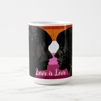 Mug Drapeau lesbien avec deux silhouettes de femme