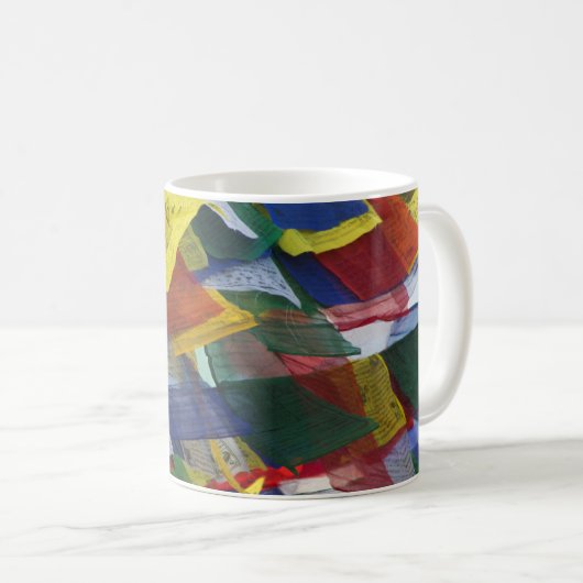 Mug Drapeaux tibétains de prière chez Boudhanath Stupa (Devant droit)