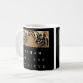 Mug Dream Believe Atteindre Citation Motivationnelle M (Devant gauche)