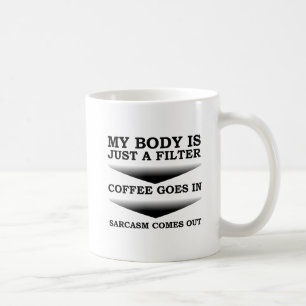 Mug drôle avec filtre à sarcasme sur le café