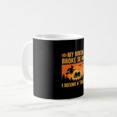 Mug Drôle de professeur d'Halloween Broom Broke Design (Devant gauche)