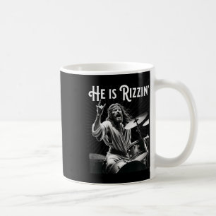 Mug Drôle de Rizz Il est Rizzin Jésus en batterie