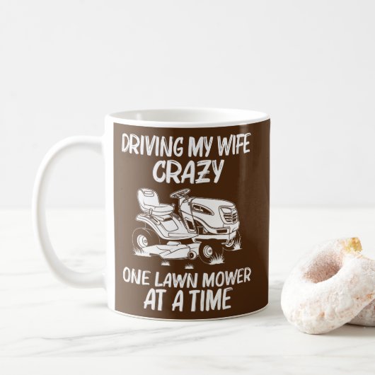 Mug Drôle Pelouse Mowing Cadeau Femme Mère Lawn Mower  (Avec donut)
