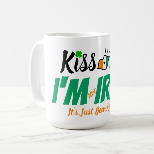 Mug Drôle Saint Patrick's Day Embrasse-moi Je suis Irl (Devant gauche)