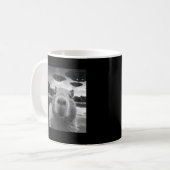 Mug Drôle Selfie de Capybara Graphique avec des OVNI É (Devant gauche)