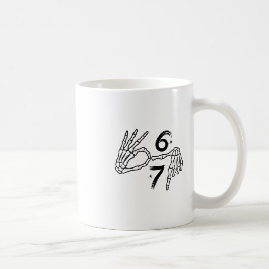Mug Drôle Six Sept 6 7 Mème 67 Main de squelette Hallo (Droite)